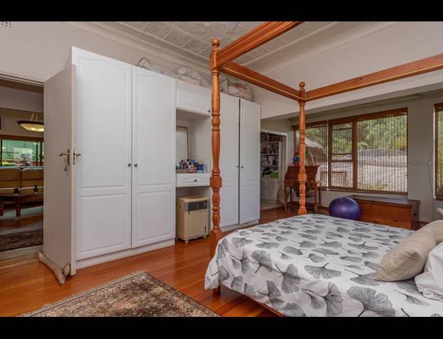 3 BEDROOM FREEHOLD FOR SALE IN KENSINGTON